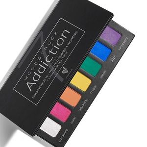 Younique Moodstruck 7 Shadow Palette